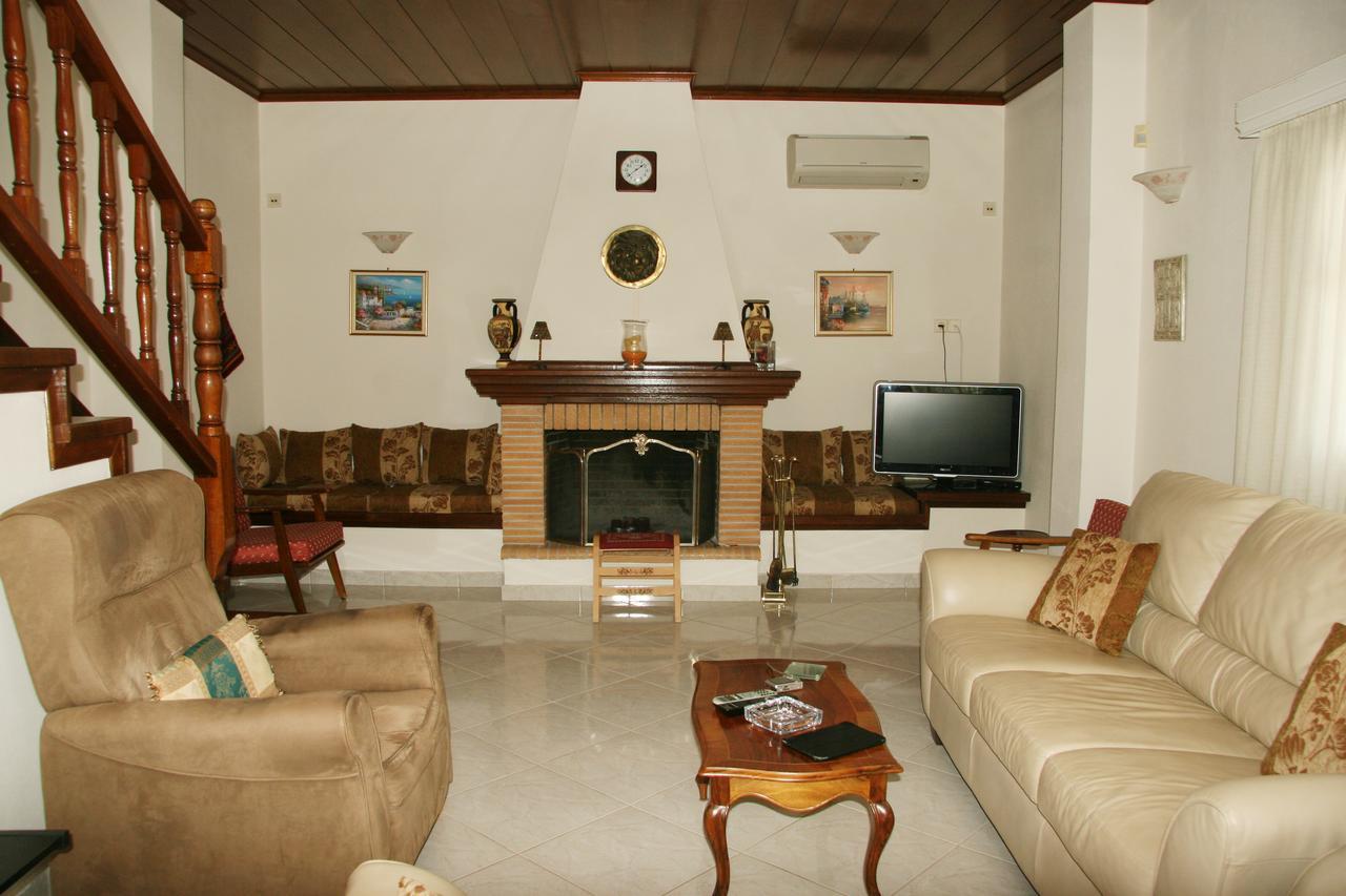 Villa Vlichos Amarynthos Zewnętrze zdjęcie