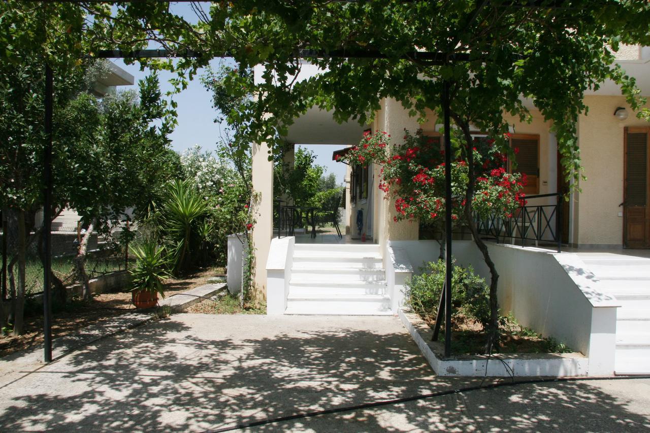 Villa Vlichos Amarynthos Zewnętrze zdjęcie