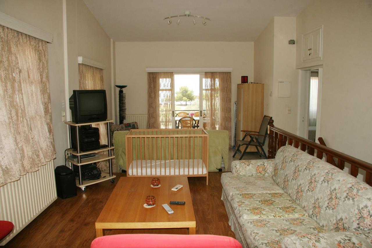 Villa Vlichos Amarynthos Zewnętrze zdjęcie